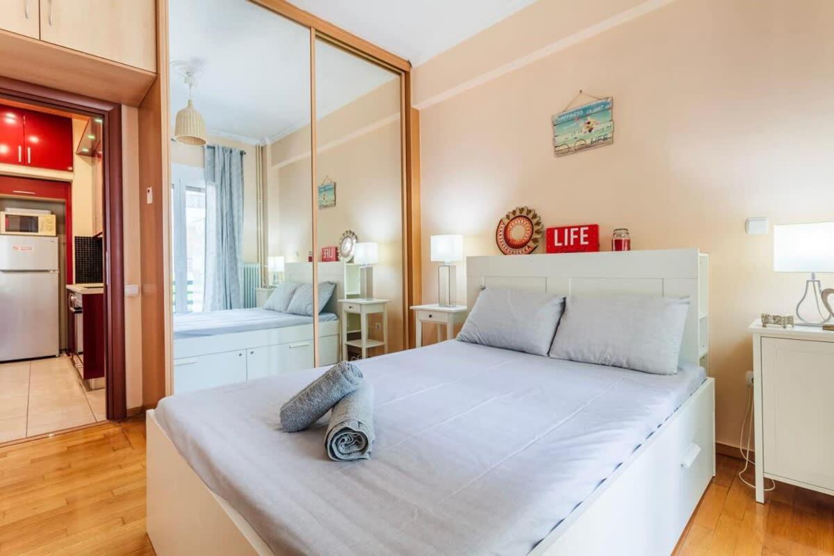 Athens Strawberry Hideaway - City Chic Retreat Exterior photo