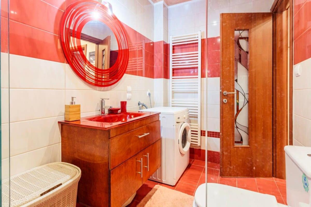Athens Strawberry Hideaway - City Chic Retreat Exterior photo